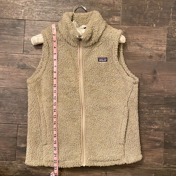 Women’s/Girls Patagonia Vest - Picture 7 of 7
